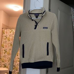 Women’s Patagonia pullover XXS